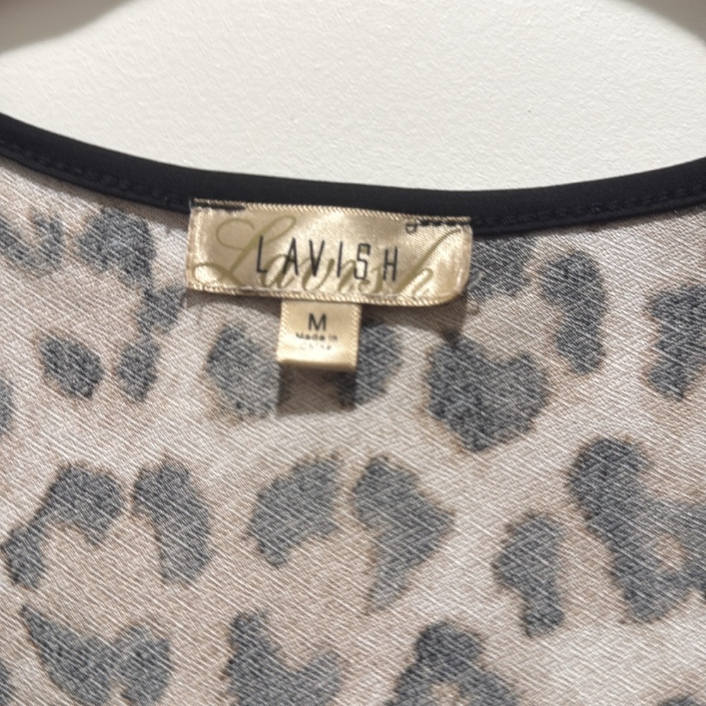 Leopard Print Top - Picture 2 of 4